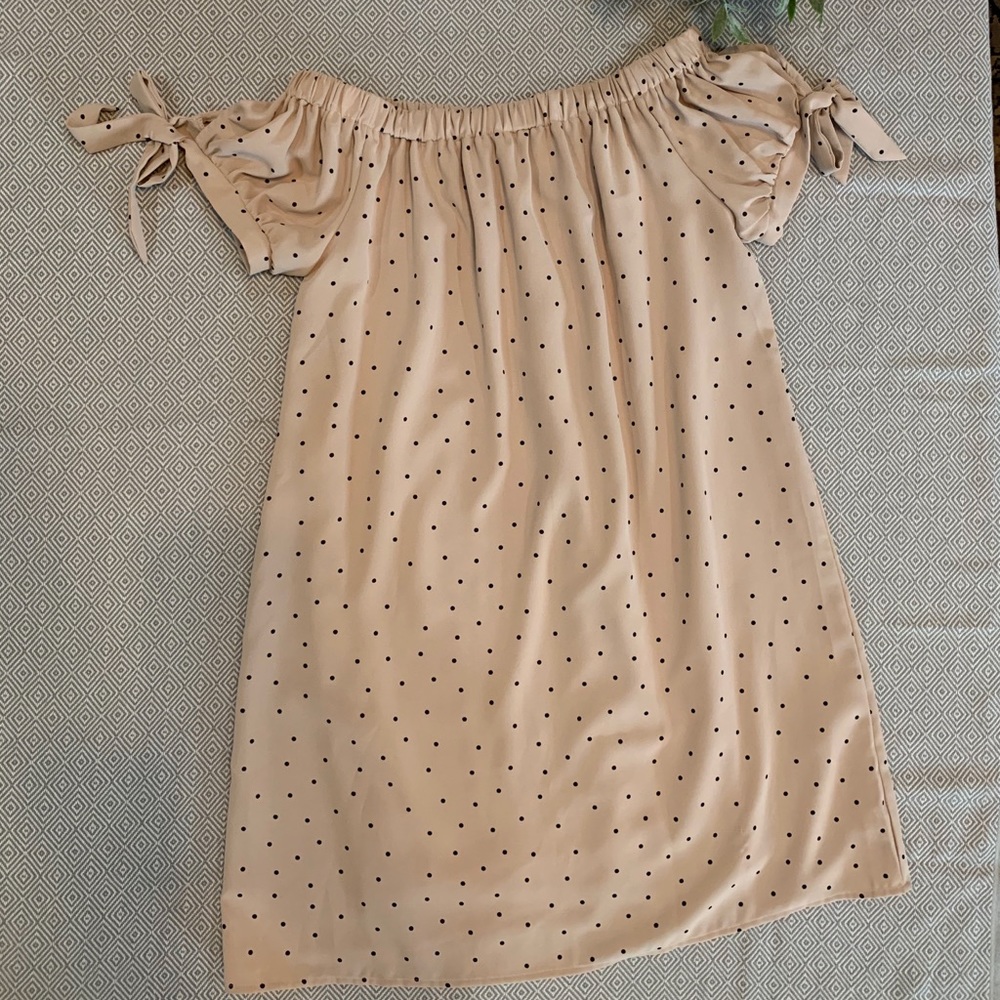 She and Sky Off-Shoulder Short Sleeve Dress - Picture 2 of 7